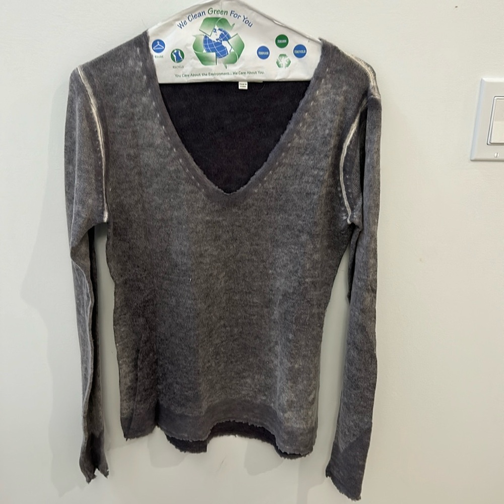 Feel the Piece sweater